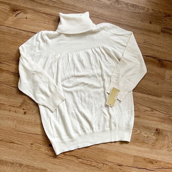 Michael Kors Sweaters - NWT Michael Kors Cream Turtleneck Knit Sweater